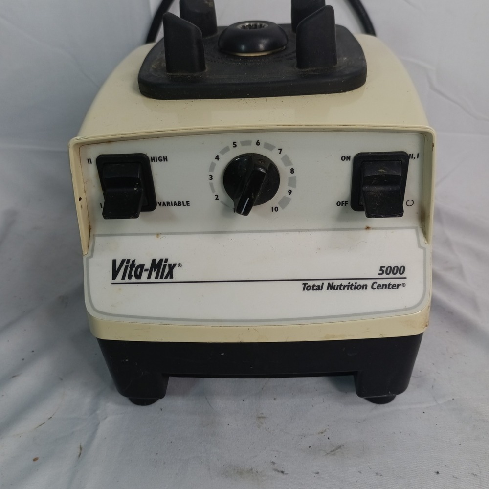 Vitamix 5000 Total Nutrition Center Blender Base VM0103 Cream Tested Working